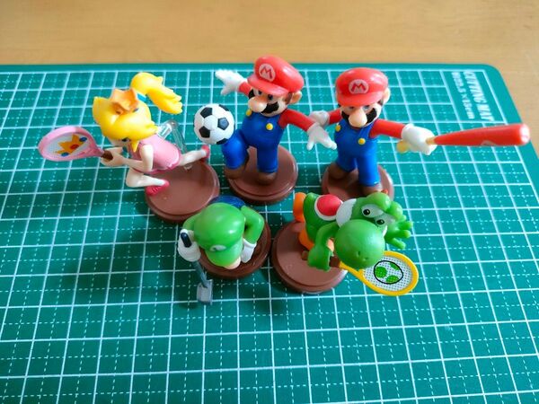 スーパーマリオスポーツ フィギュア 5個 マリオ/ルイージ/ヨッシー/ピーチ姫 チョコエッグ フルタ製菓