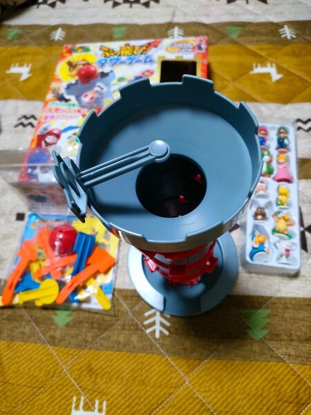 【日本おもちゃ大賞2017 コミュニケーション・トイ部門優秀賞】 エポック社 スーパーマリオ ぶっ飛び! タワーゲーム