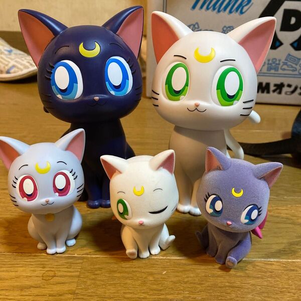 セーラームーン ルナ アルテミス ダイアナ フィギュア