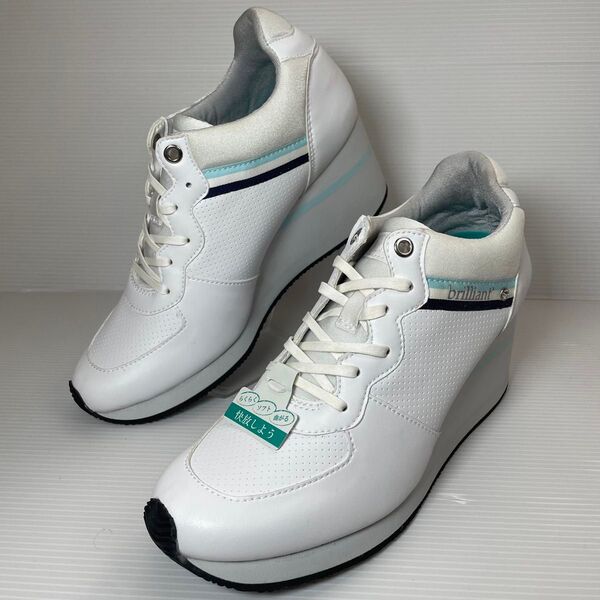 【美品】ゆったりサイズ HAWKINS Brilliant レディース厚底スニーカー 白 25EEE
