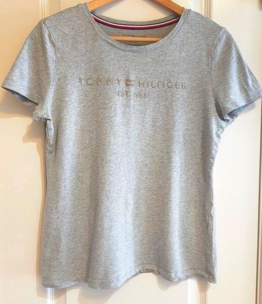 Tommy Hilfiger Tシャツ グレー レディース
