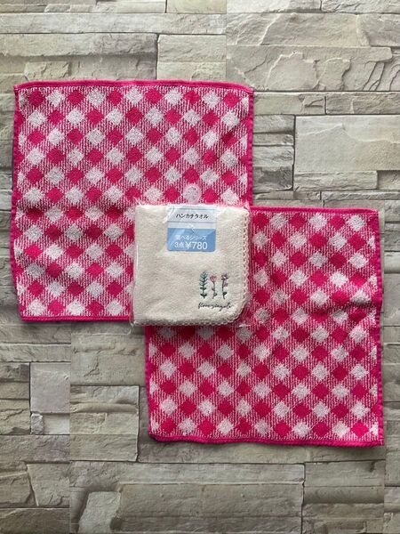 タオルハンカチ 3枚セット (ホワイト花刺繍入り・ハニーズ 1枚、ピンク・チェック柄 2枚)
