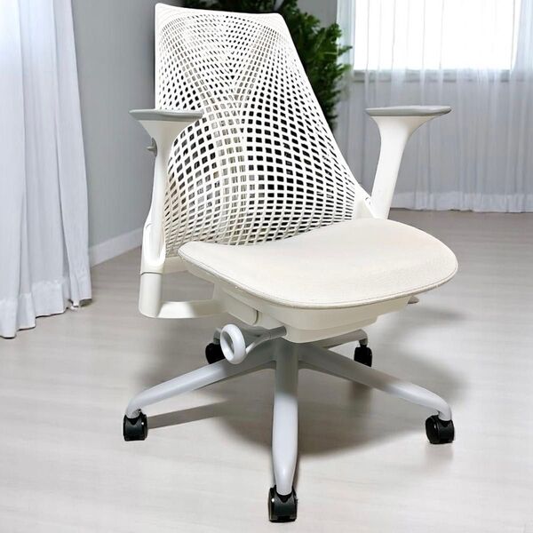 ハーマンミラー セイルチェア ムーンシャドウ スタジオホワイト 前傾チルト HermanMiller オフィスチェア ②