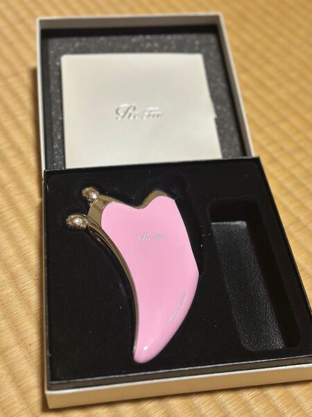 Refa caxa リファ カッサ ローラー美顔器 ピンクハート