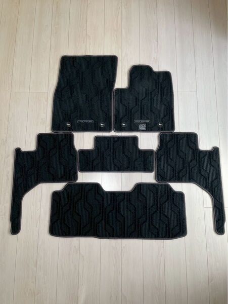 ランドクルーザー300 後期 純正フロアマット ブラック系