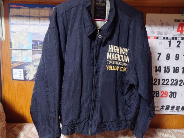 YELLOW CORN ナイロン中綿入りジャンパー 黒色 Mサイズ 普段着にどうぞ