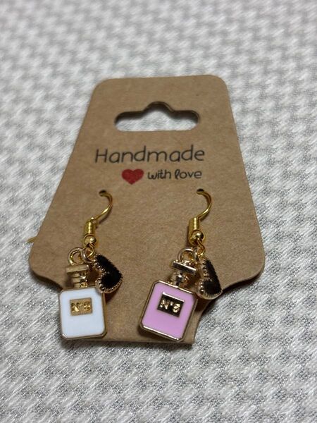 ハンドメイド ピアス 香水瓶 ハート ピンク/ホワイトセット