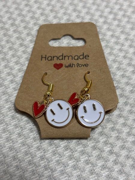 ハンドメイド ピアス スマイル ハート