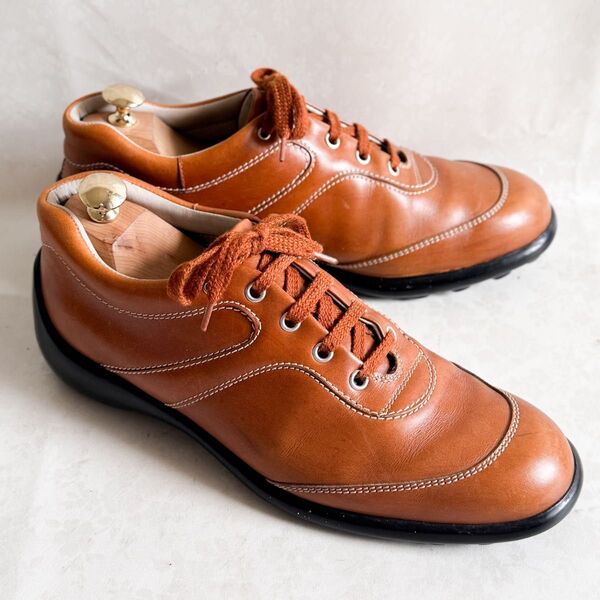 【TOD’S トッズ】レザースニーカー ドライビングシューズ ブラウン