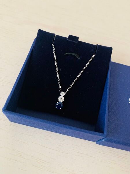 スワロフスキー ATTRACT TRILOGY ROUND ペンダント ネックレス SWAROVSKI