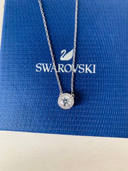 ほぼ新品 スワロフスキー Swarovski Una Angelic ペンダント