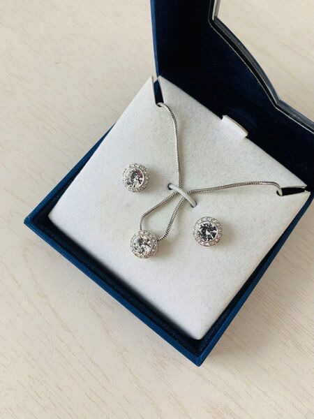 スワロフスキー Swarovski Carla セット
