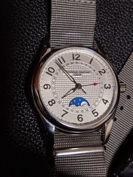 フレデリックコンスタント(FREDERIQUE CONSTANT)330RM6B6 ランナバウトムーンフェイズ