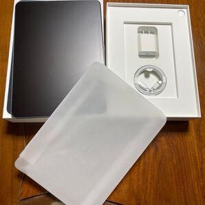 極美品iPad Air 第5世代 セルラーモデル256GB 10.9インチ
