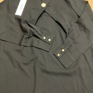 ボタンブラウス