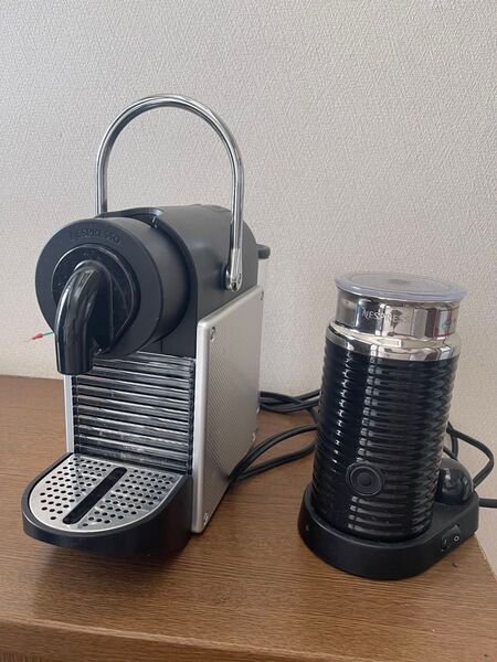 ネスプレッソ コーヒーメーカー ミルクフォーマー セット