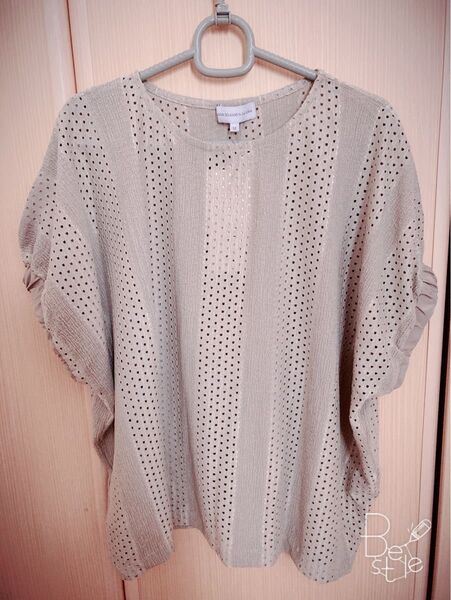 値下げ 新品 トップス ベージュ カットソー