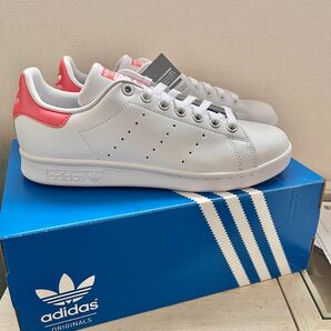 FV6326 Stan smith w 23.5