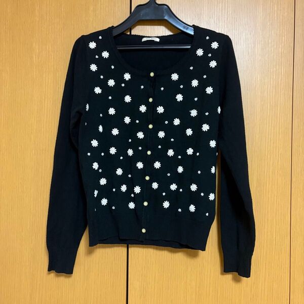 レストローズ フラワー刺繍カーディガン 黒 ニット 長袖 カーディガン トップス