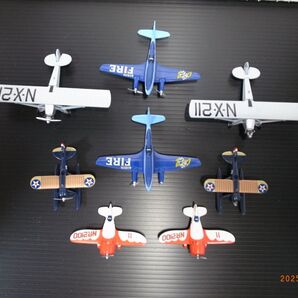飛行機フィギュア 8個のセット
