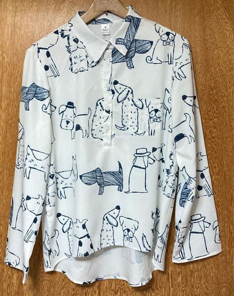 犬柄 長袖シャツ ブラウス Mサイズ