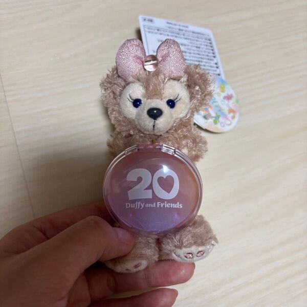 新品未使用 タグ付き お顔厳選 ディズニー シェリーメイ 20周年 カラフルハピネス ぬいぐるみチャーム ぬいぐるみバッジ