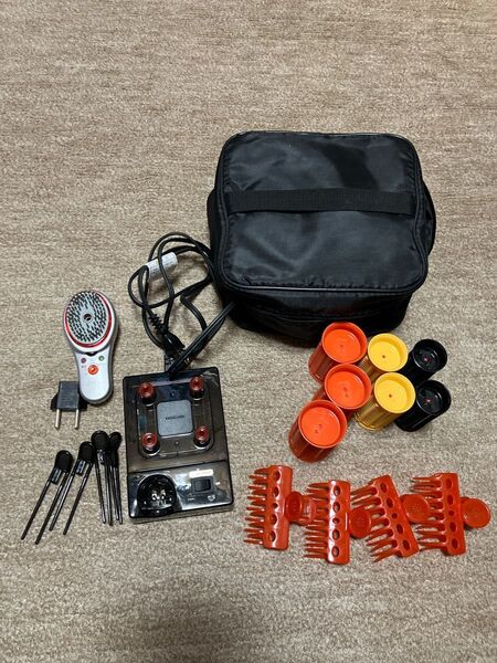 【美品】テスコム ホットカーラー 国内海外対応 変圧プラグポーチ付き