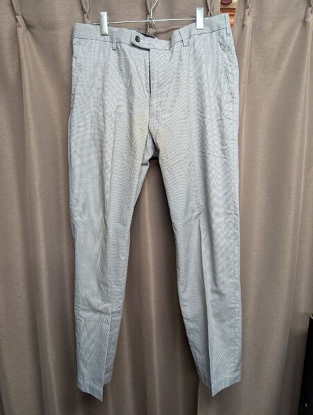 UNIQLO メンズスラックスW85