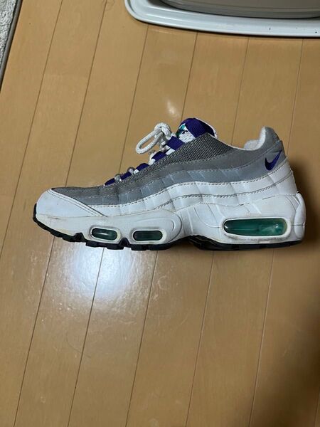 エアマックス95 グレープグラデ 23.5 NIKE