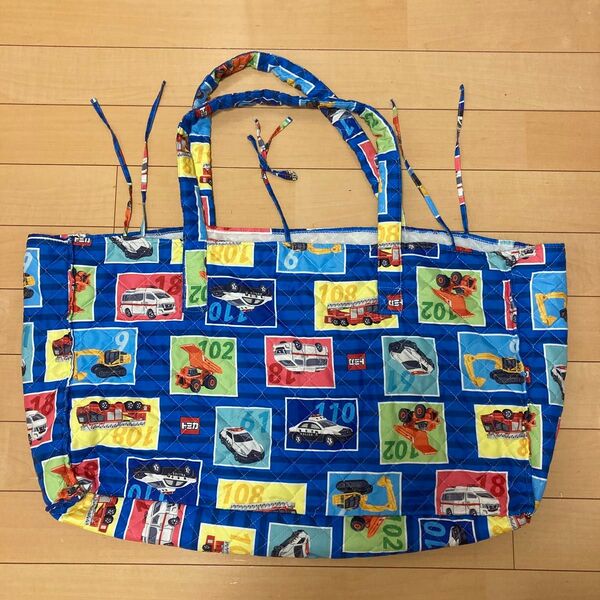 トミカ お昼寝布団バッグ 70cmx42cm