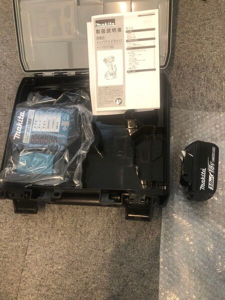 マキタ18Vバッテリーと急速充電器DC18RFとケース セット makita 説明書