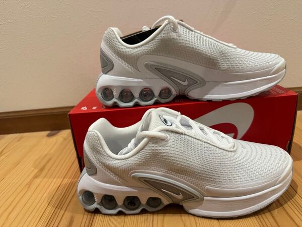 24.5cm NIKE AIR MAX DN GS ナイキ エアマックス Dn スニーカー