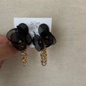 ハンドメイドピアス