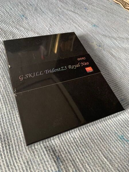G.SKILL TridentZ5 Royal Neo DDR5-8000MHzデスクトップ用メモリ 16GB×2