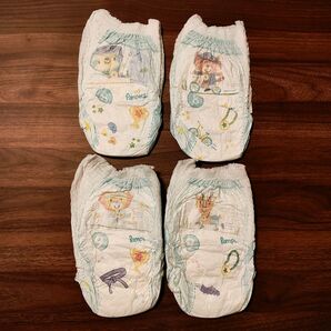 海外製パンパース Size8・9 セット
