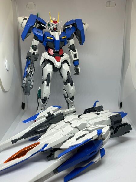 プラモデル ガンプラ ロボット 模型 組み立て済み 組立済 MG マスターグレード ダブルオーザンライザー ジャンク