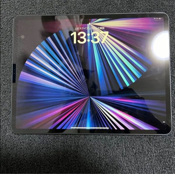iPad Pro 12.9インチ 第3世代 64GB +純正smart keyboard付き