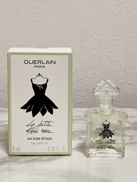 未使用 GUERLAIN ゲラン ラプティットローブノワール 5ml 香水