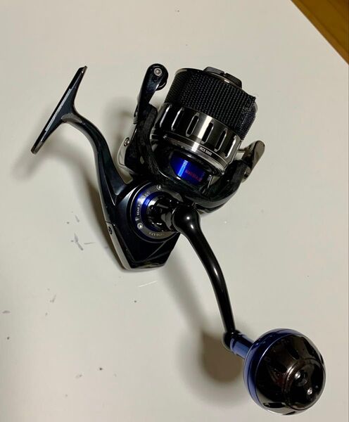 【美品】DAIWA ダイワ 15 ソルティガ RCS5000スプール 新品ライン