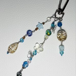 change myselfビーズ キーホルダー バックチャーム ブルー チョウチョ 蝶 モチーフ