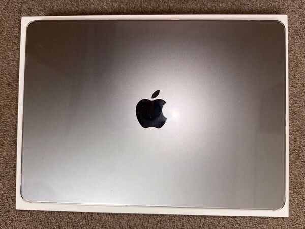 美品 Apple MacBook Air 13インチ M3 2024*充放電回数10*