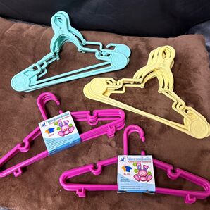 ベビーハンガー ベビー服用 カラー4種類 合計20本セット【新品未使用】