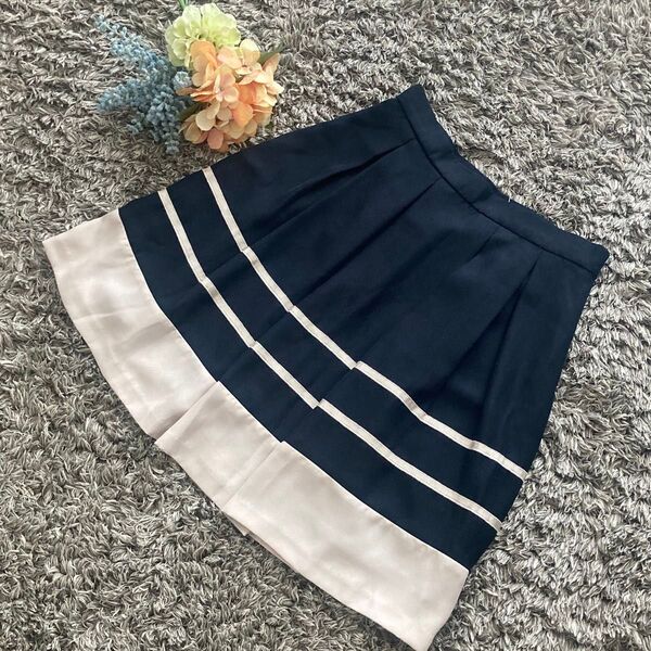 【1度のみ着用】grove グローブ M フレアスカート プリーツスカート ネイビー バイカラー