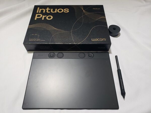 Wacom Intuos Pro Medium (2025) ペンタブレット