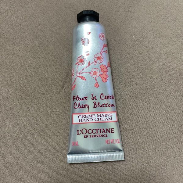 ロクシタン チェリーブロッサム ソフトハンドクリーム 30ml
