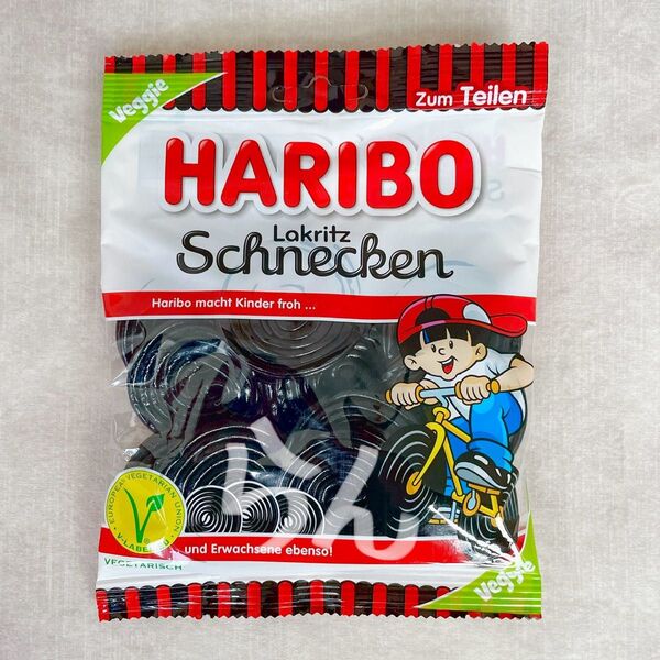 HARIBO 【日本未販売】lakritz schnecken 175g タイヤグミ 黒いグミ まずいグミ