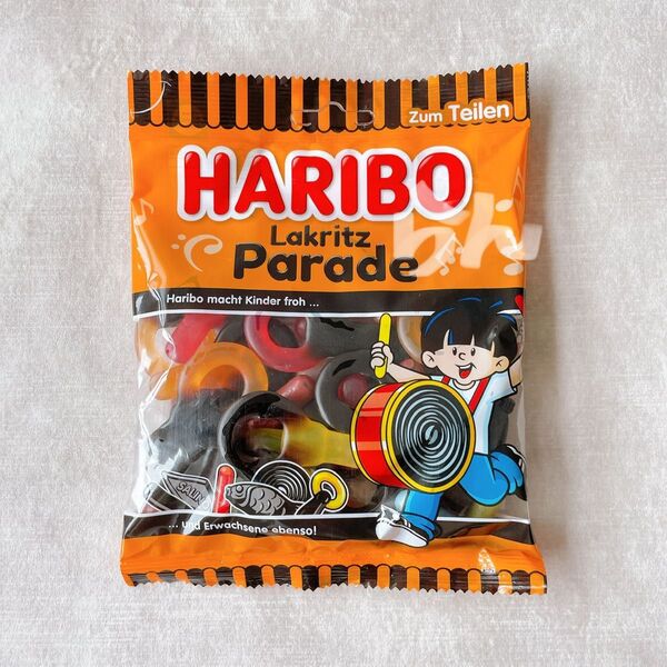 HARIBO【日本未販売】lakritz parade 175g 黒いグミ リコリス まずいグミ タイヤグミ