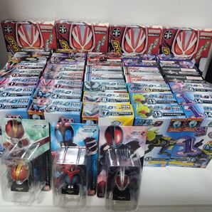 仮面ライダー食玩シリーズ リバイス ギーツ ドライブ 555 カブト 電王 ブラックRX クウガ ガッチャード