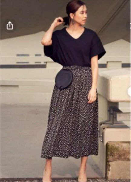 【AZUL BY MOUSSY】 ギャザーフレアニュアンスドットスカート