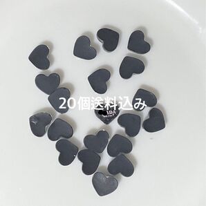 20個ネイルパーツ くろぷー
